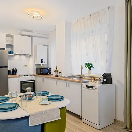 Daire Sunny Loft & Parking 3 *