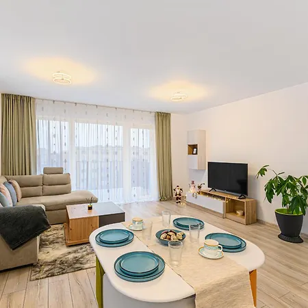 Sunny Loft & Parking 3 Daire Braşov