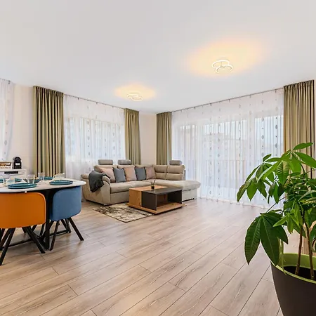 Sunny Loft & Parking 3