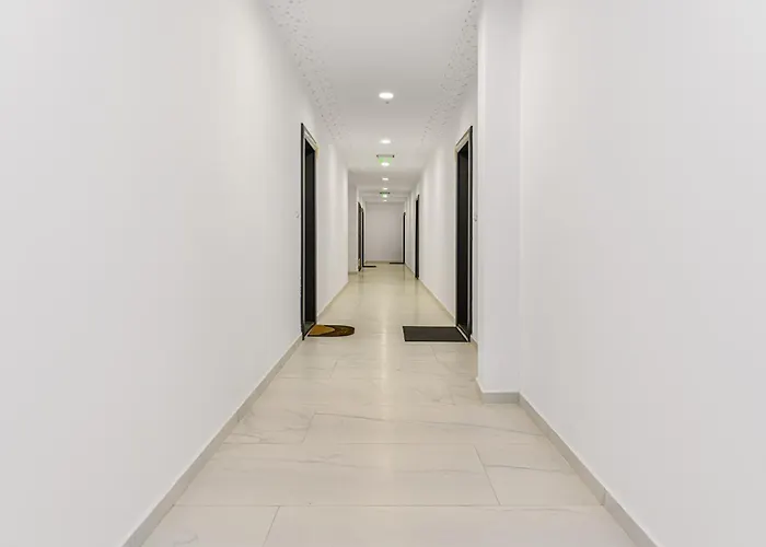 Sunny Loft & Parking 3